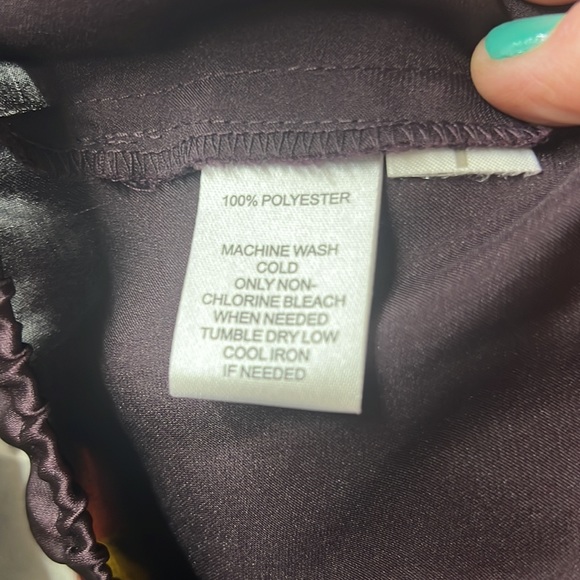 Sz Small Loft Ruffled V-Neck 3/4 Sleeve Top - Picture 7 of 7